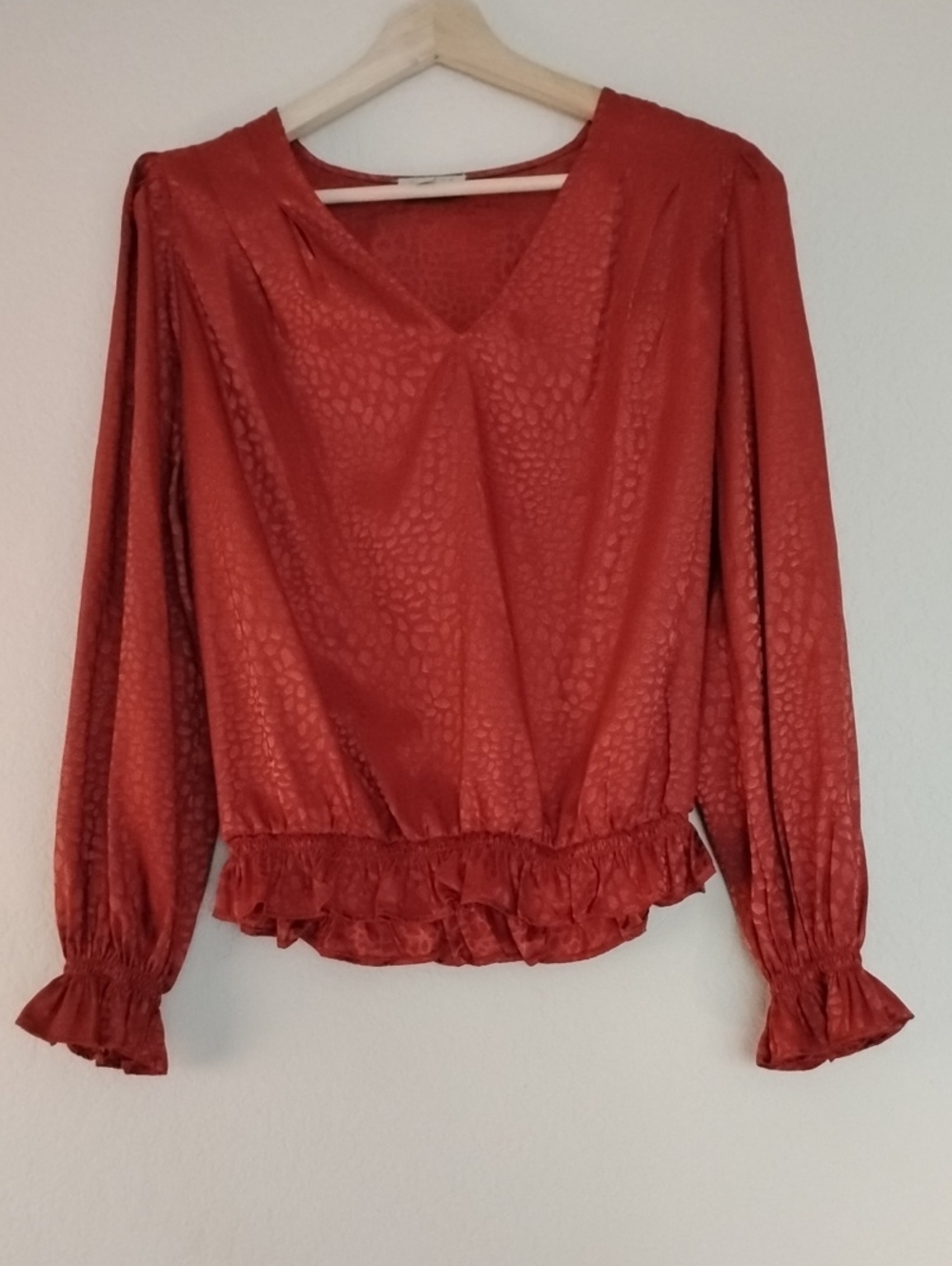 V-Neck Ruffled Top - Rust With Snake Skin Print (M)